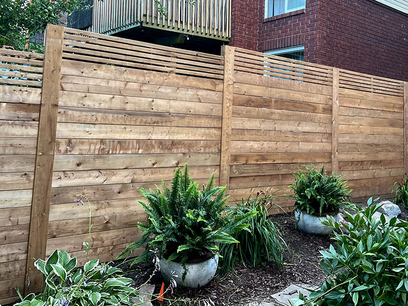 fence repair company in the Ottawa and Gatineau area.