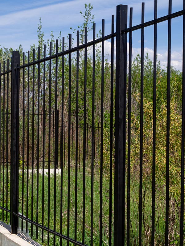 Aluminium fencing benefits in Ottawa and Gatineau