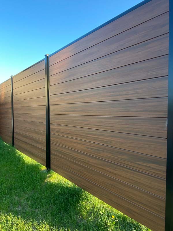 Mixed Material fencing benefits in Ottawa and Gatineau