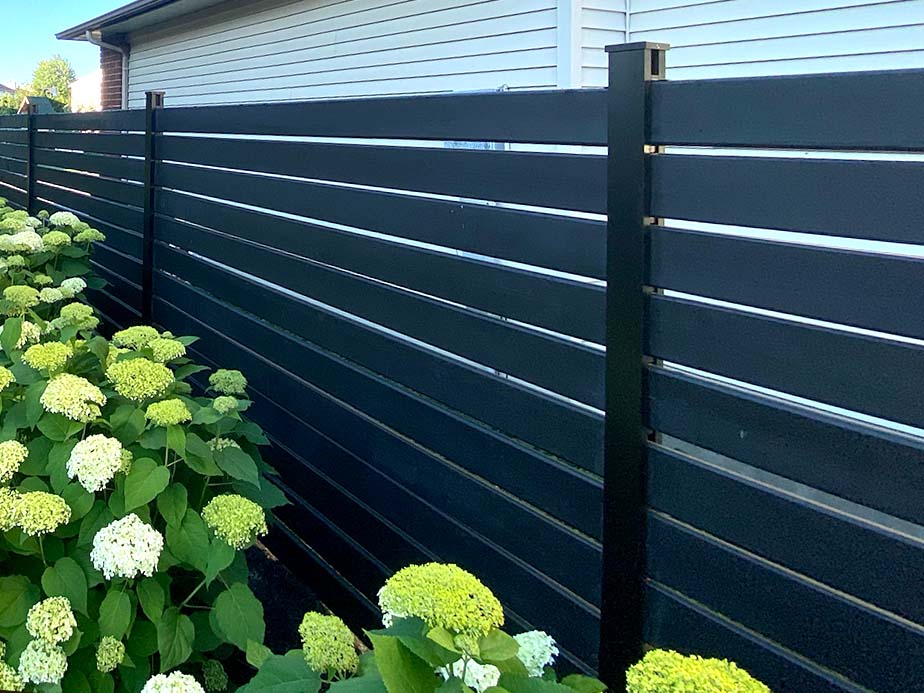 Ottawa and Gatineau residential fence installation company