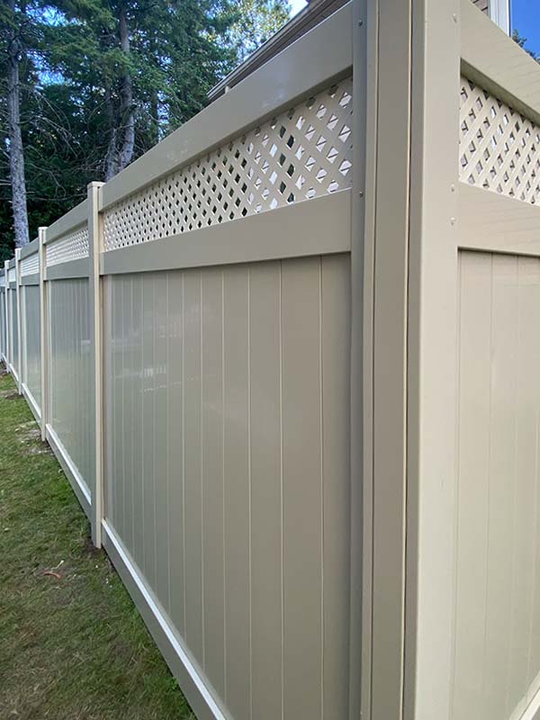 Vinyl fencing benefits in Ottawa and Gatineau