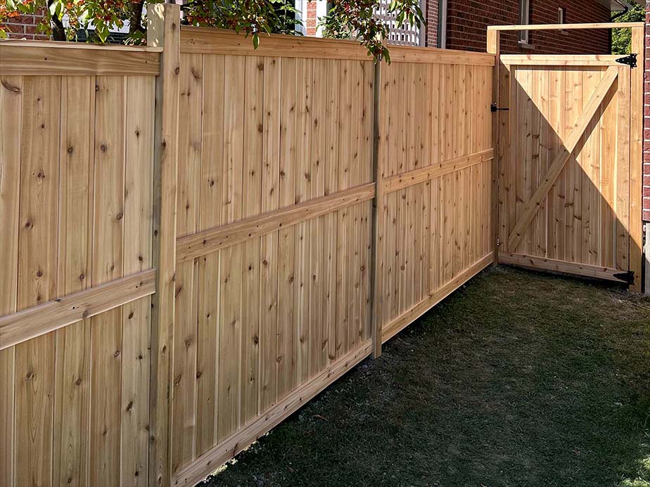 Nepean Ontario wood privacy fencing