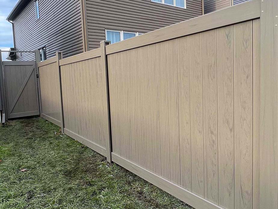 vinyl fence Ottawa South Ontario