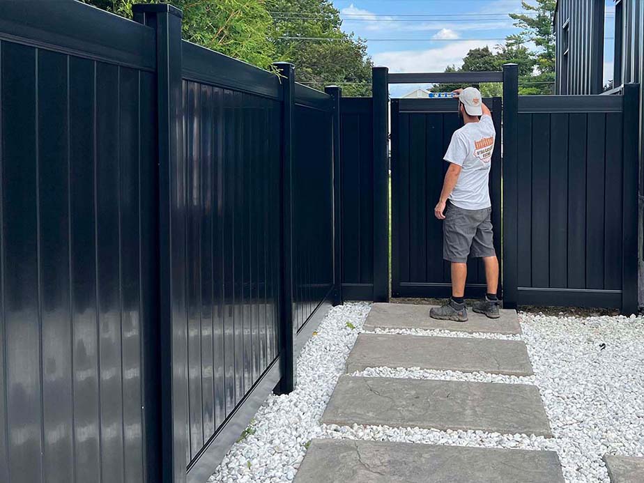 The Ottawa Gatineau Fencing Difference in Ottawa West Ontario Fence Installations
